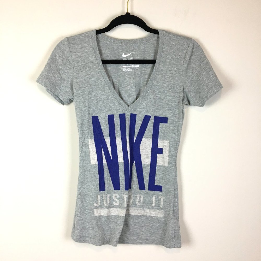Nike Slim Fit V Neck Heathered Graphic T Shirt